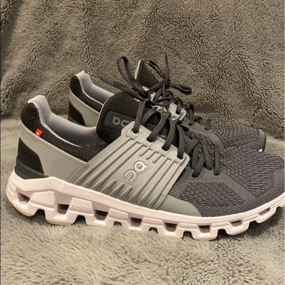 On Cloud Running Sneakers